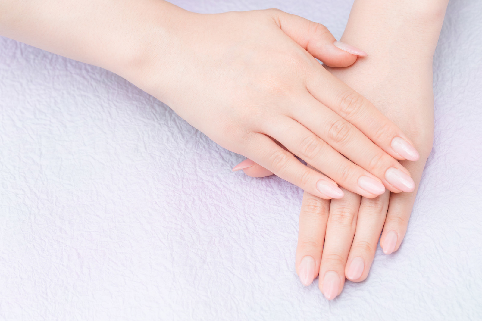 シンプルなネイル